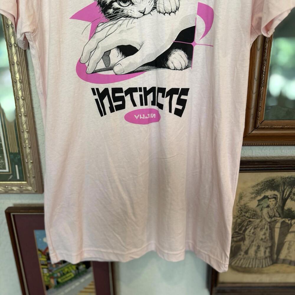 NWT‎ RARE Sold Out Yujin Instincts Cat Anime Shirt Size Medium - Picture 4 of 7